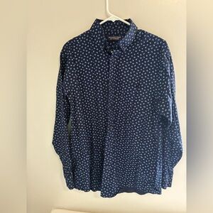 Roundtree & Yorke Black Shirt with Light Blue Paisley Medium